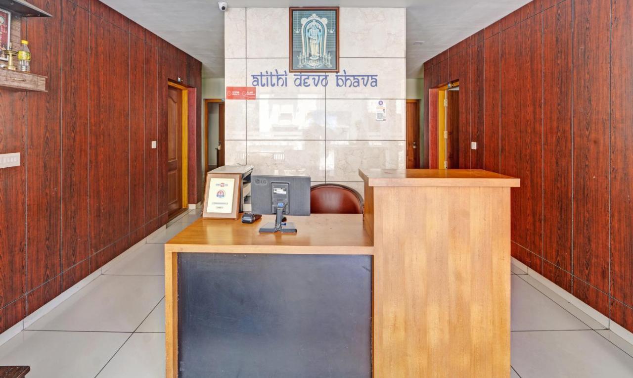 ホテル Sreepathi Nirmalyam 400 Mts From Guruvayoor Temple Guruvāyūr エクステリア 写真