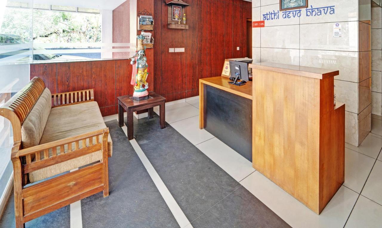 ホテル Sreepathi Nirmalyam 400 Mts From Guruvayoor Temple Guruvāyūr エクステリア 写真